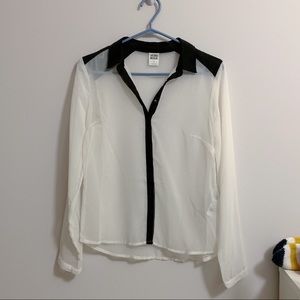 Vero Moda sheer contrast button up top